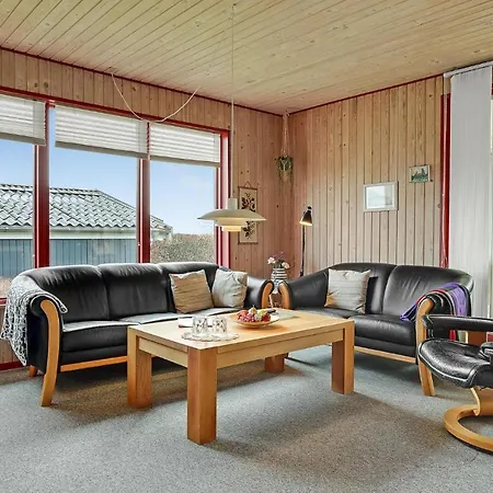 3 Bedroom Lovely In Bjert *